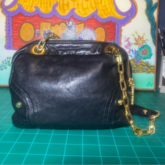 Tory Burch Black Leather Crossbody Bag with Gold Chain - Picture 7 of 12